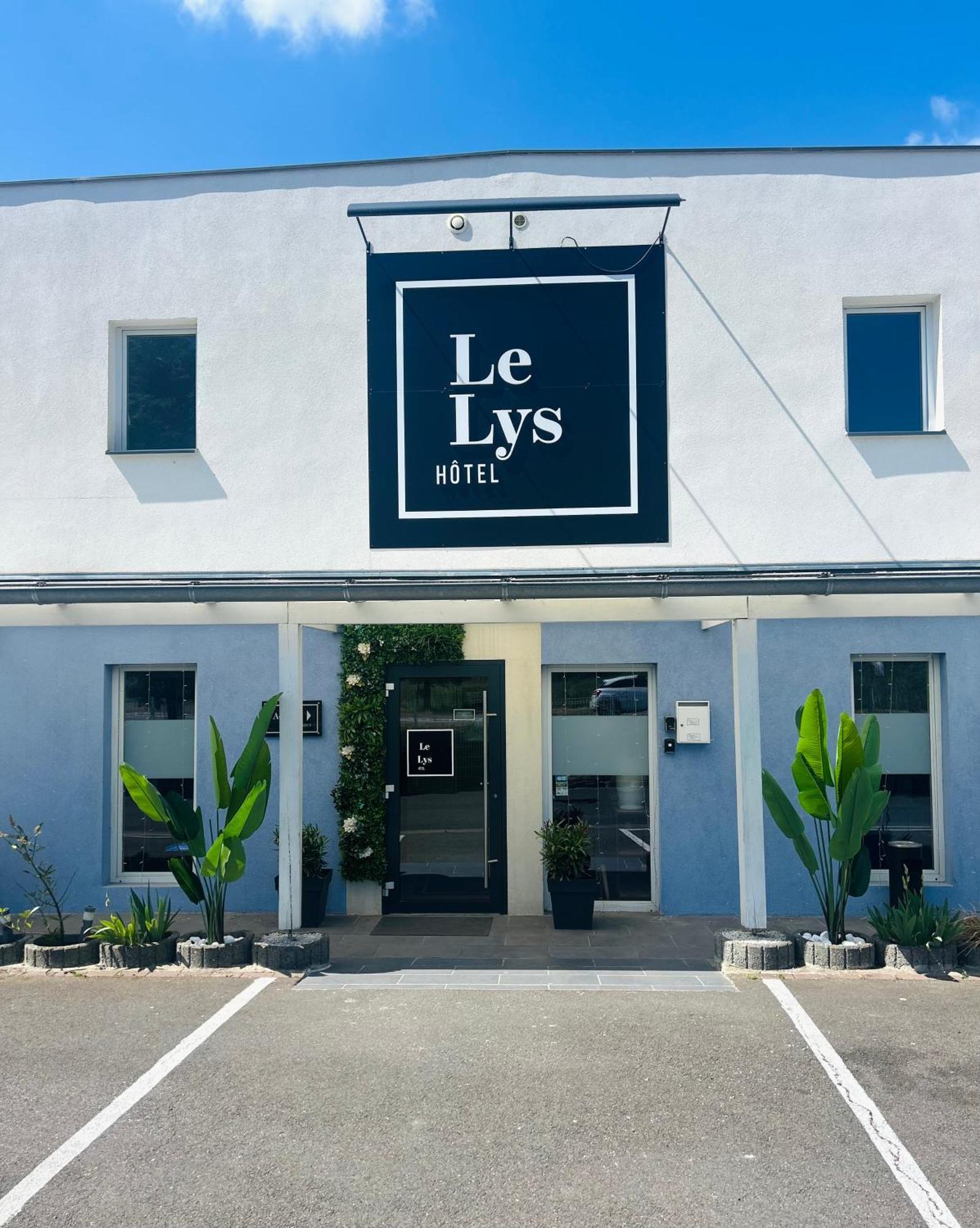 Le Lys Oeting